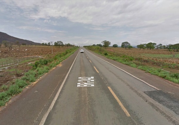 Acidente na BR-242 em Itaberaba deixa três mortos após queda de motocicleta