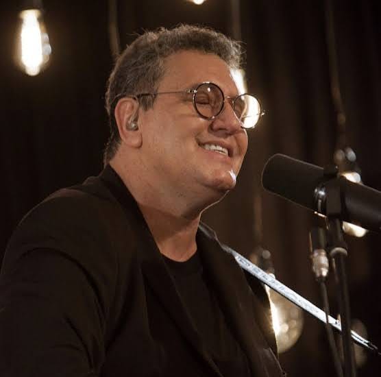 Cantor gospel Nani Azevedo será uma das atrações do Aviva Xique-Xique 2026