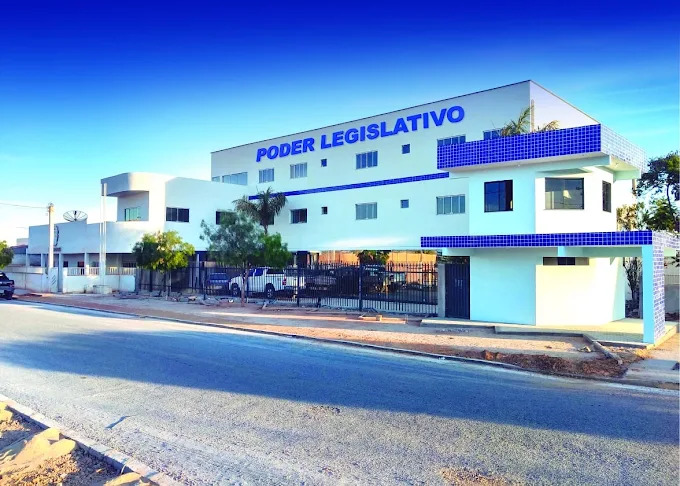 Câmara de Seabra abre concurso com salários de até R$ 5 mil; inscrições terminam dia 30