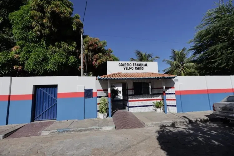Sete estudantes e professora são afastados por catapora em colégio no Oeste da Bahia
