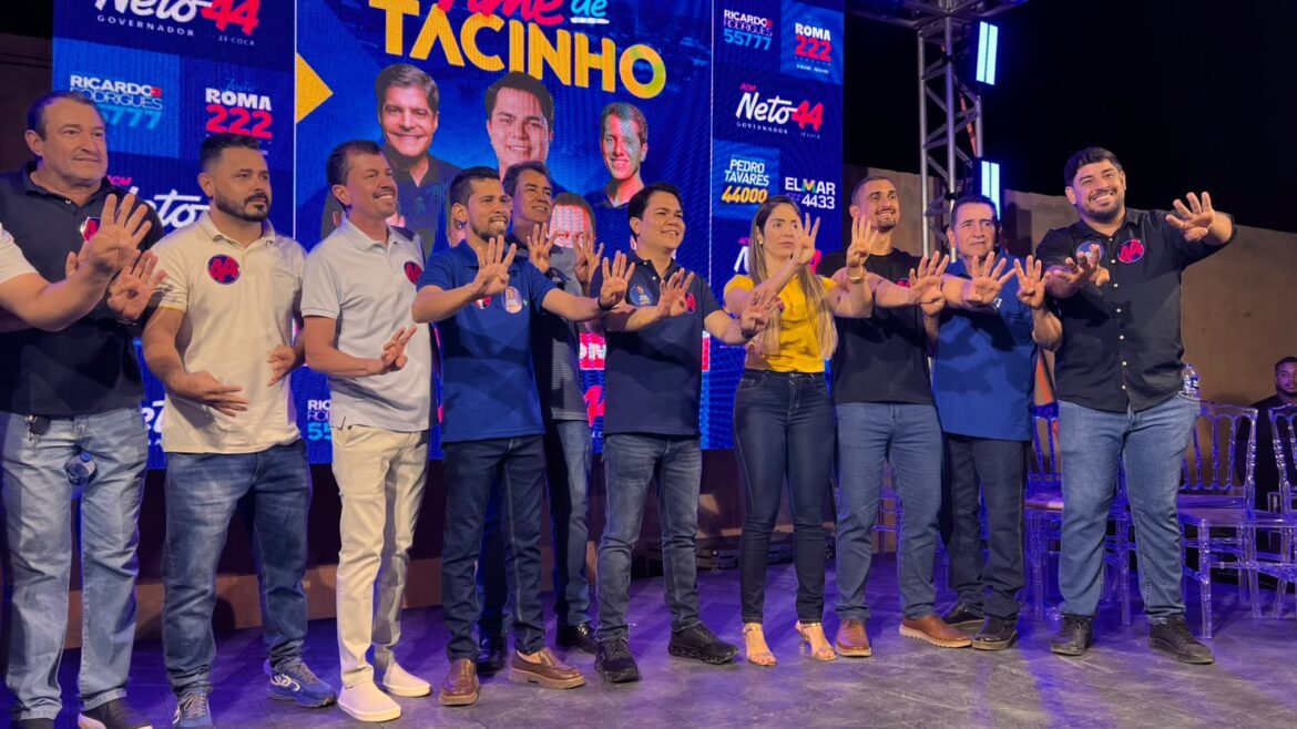 Lideranças políticas e apoiadores de ACM Neto participam de encontro organizado em Jussara, na região de Irecê.
