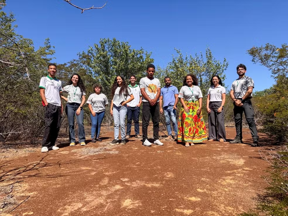 Estudante de 17 anos descobre sítio arqueológico com pinturas rupestres em Xique-Xique e surpreende pesquisadores