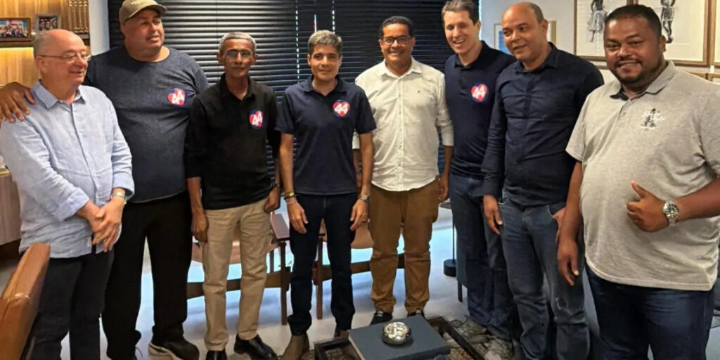 Ex-prefeito de Santa Bárbara rompe com Jerônimo e declara apoio a ACM Neto nas eleições 2026