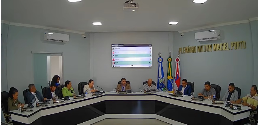 Câmara de Central homenageia parlamentares no Dia do Vereador